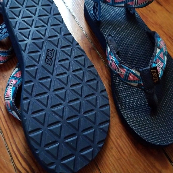 Teva Sandals NWOT - Picture 4 of 4